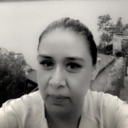 Adriana Naray Robles Santana