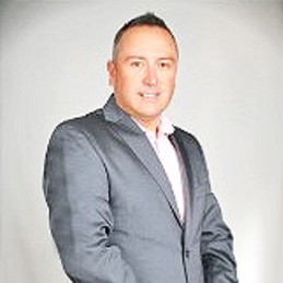 Jose Luis Esparza M.