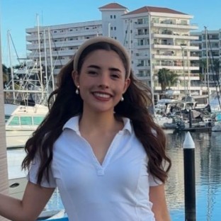 Paola Alejandra Valles Padilla