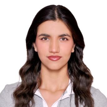 Camila Flores