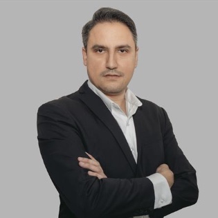 Benjamin Llie Jara