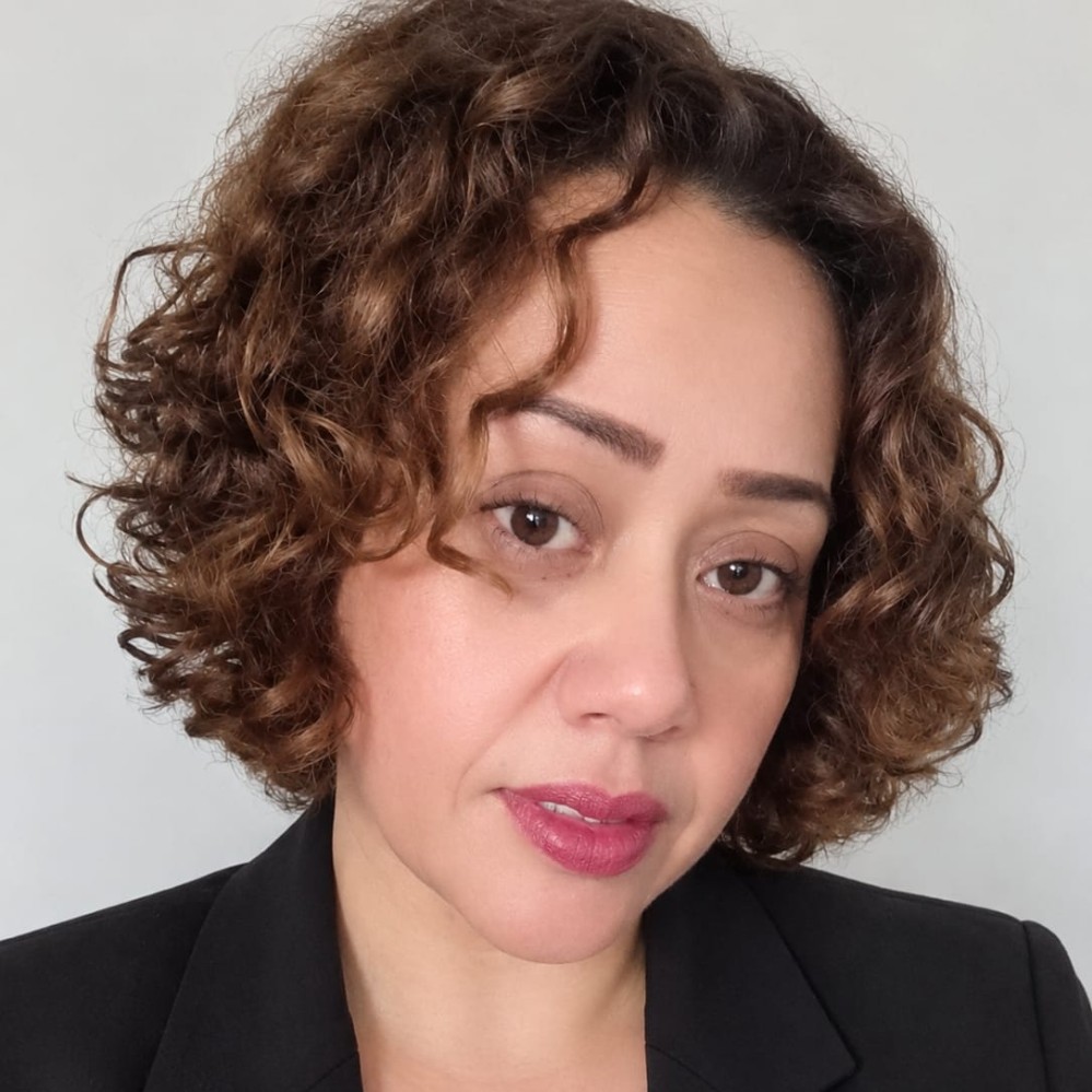 CLAUDIA PRADO BASALDÚA