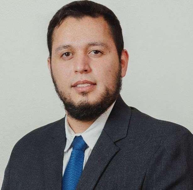 Portan Antonio Hernández Cervantes