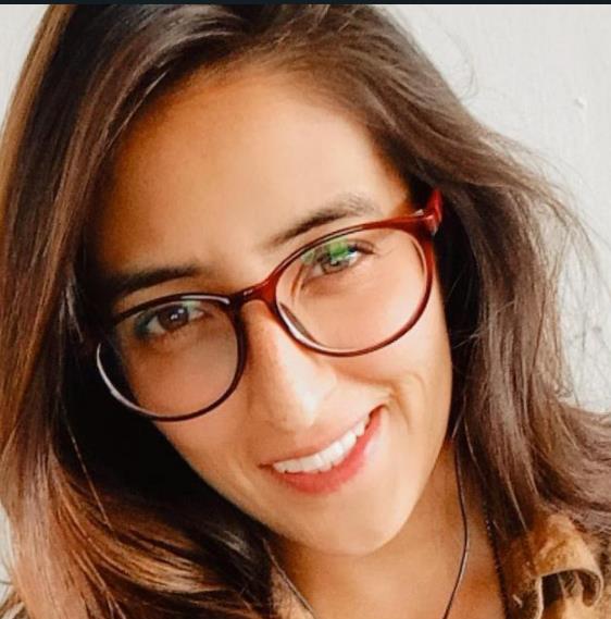 ANA ROSA MÉNDEZ LÓPEZ