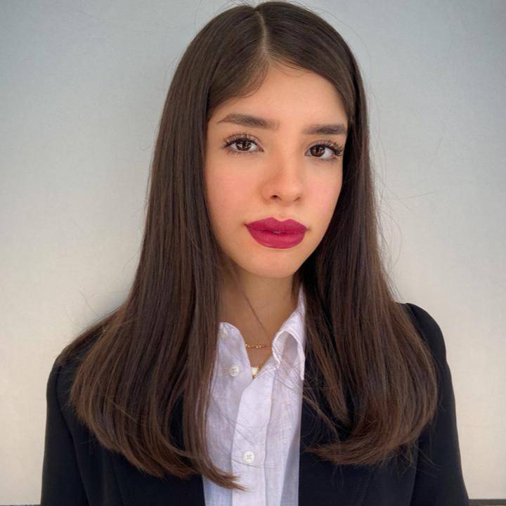 Adriana Juárez