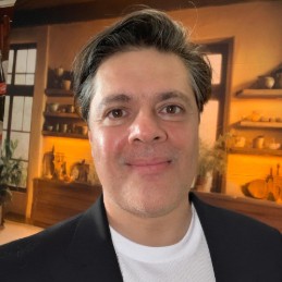 Armando Montoya Salinas